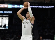 关于字母哥绝杀时刻，狂砍50分点燃赛场，黄蜂迎来胜利！的信息